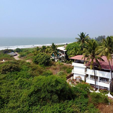 Shanu'S Seaside Inn - A Guesthouse, 100 Metres To Candolim Beach المظهر الخارجي الصورة