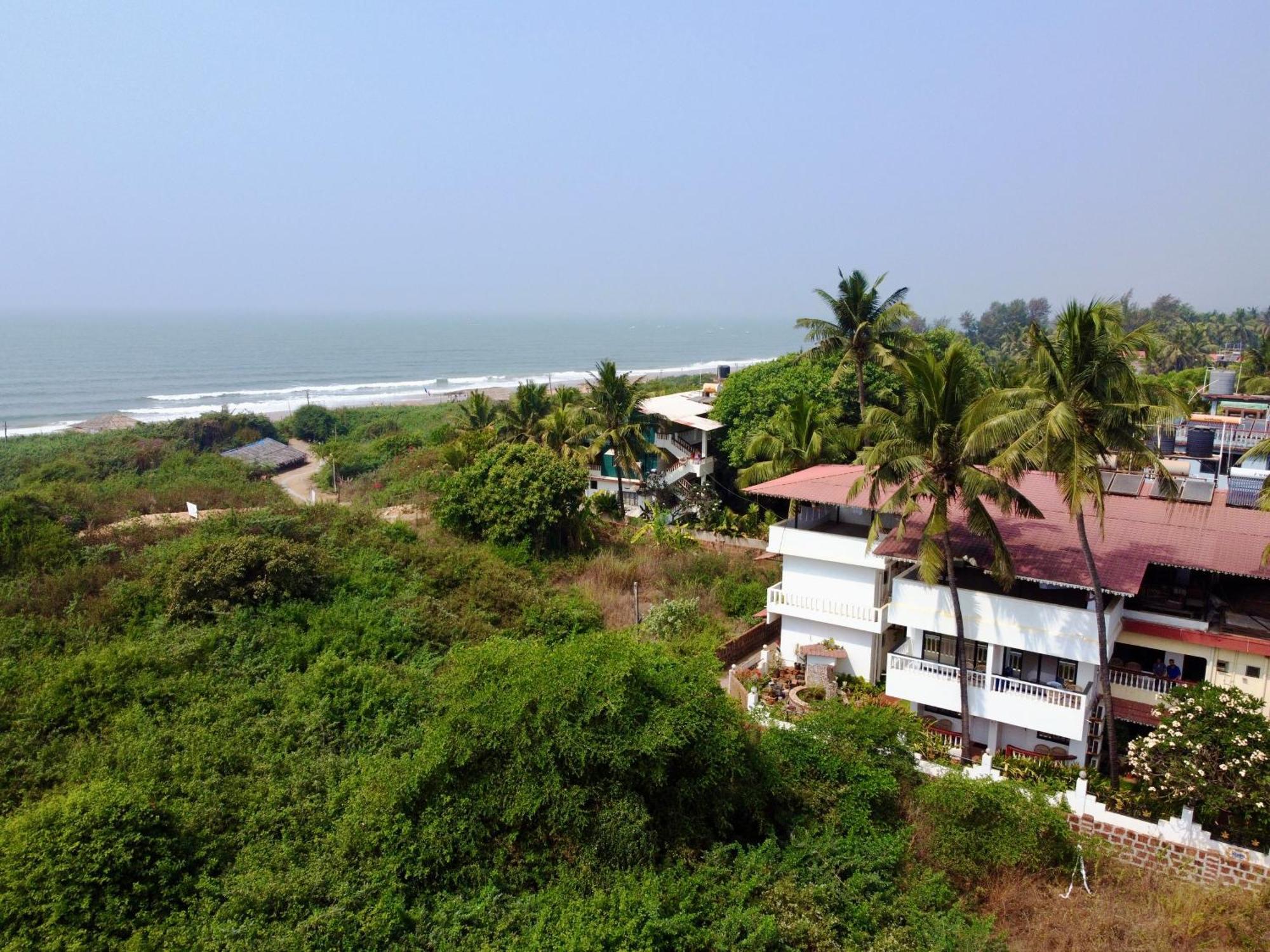 Shanu'S Seaside Inn - A Guesthouse, 100 Metres To Candolim Beach المظهر الخارجي الصورة